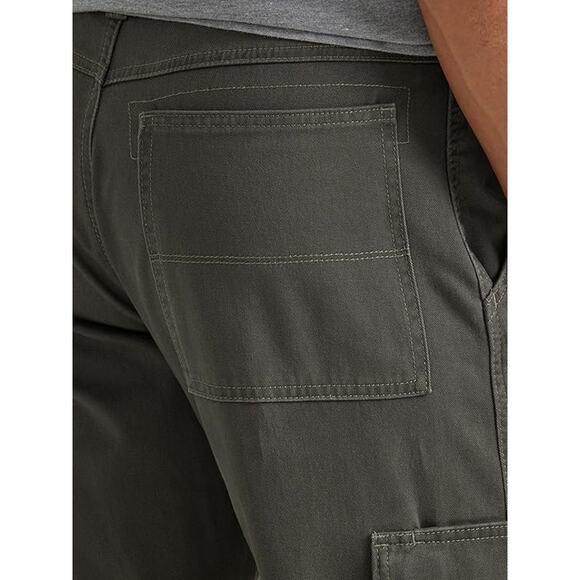 NWT Wrangler Authentics Men's Cargo Pants, Olive Drab, 32W x 30L - Picture 5 of 5